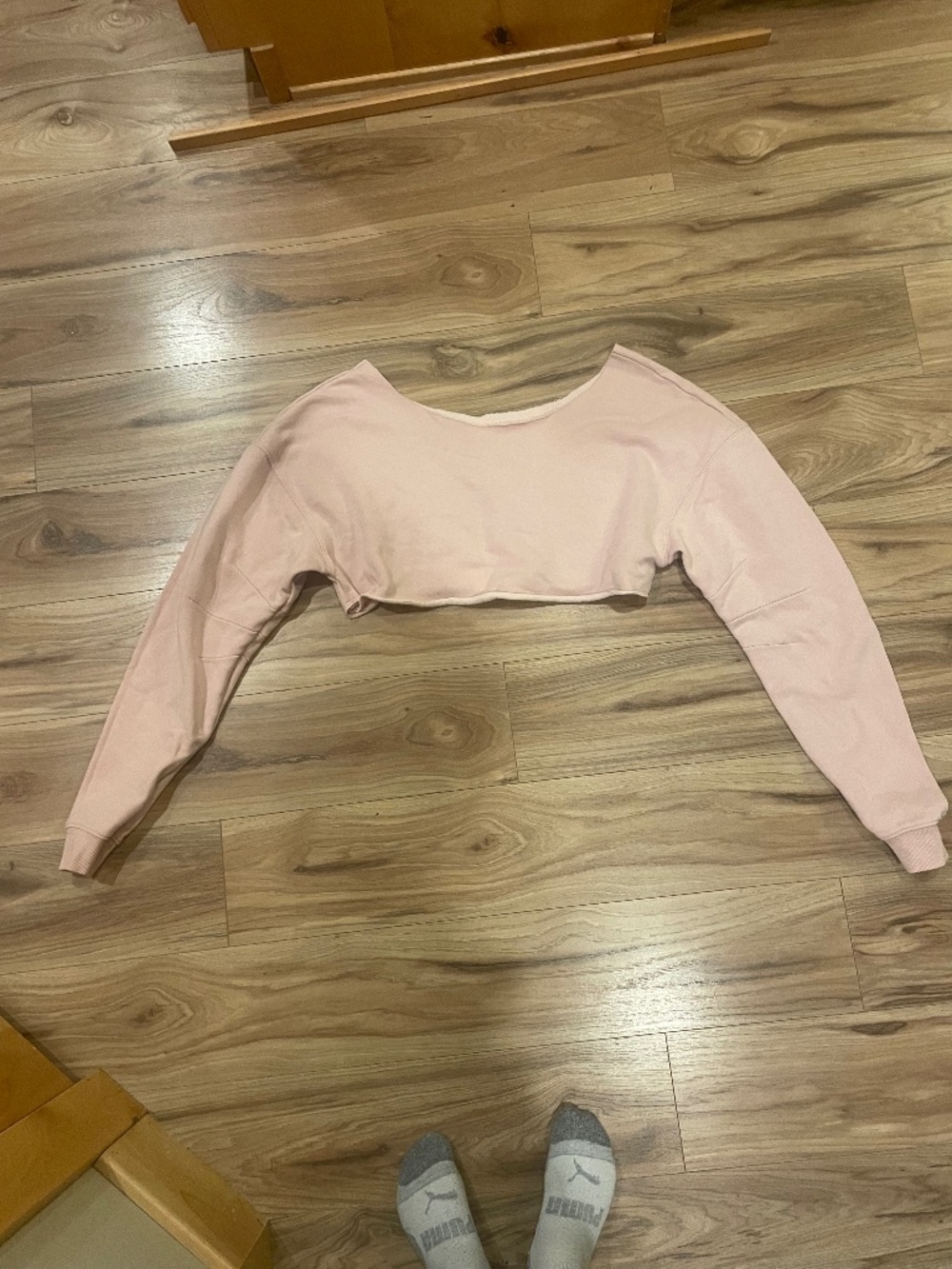 Alo cropped sweatshirt light pink